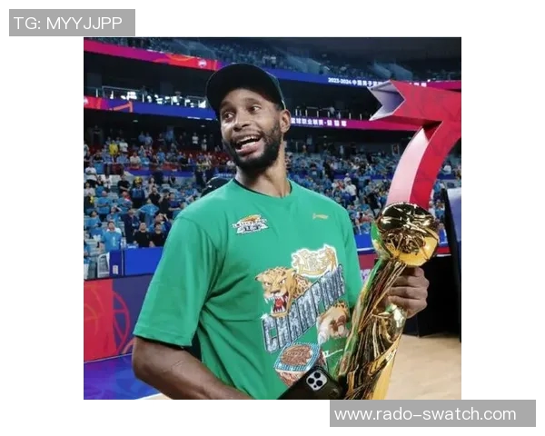 辽宁男篮功勋外援，35岁的弗格签约上海男篮，与张镇麟在魔都再度携手！